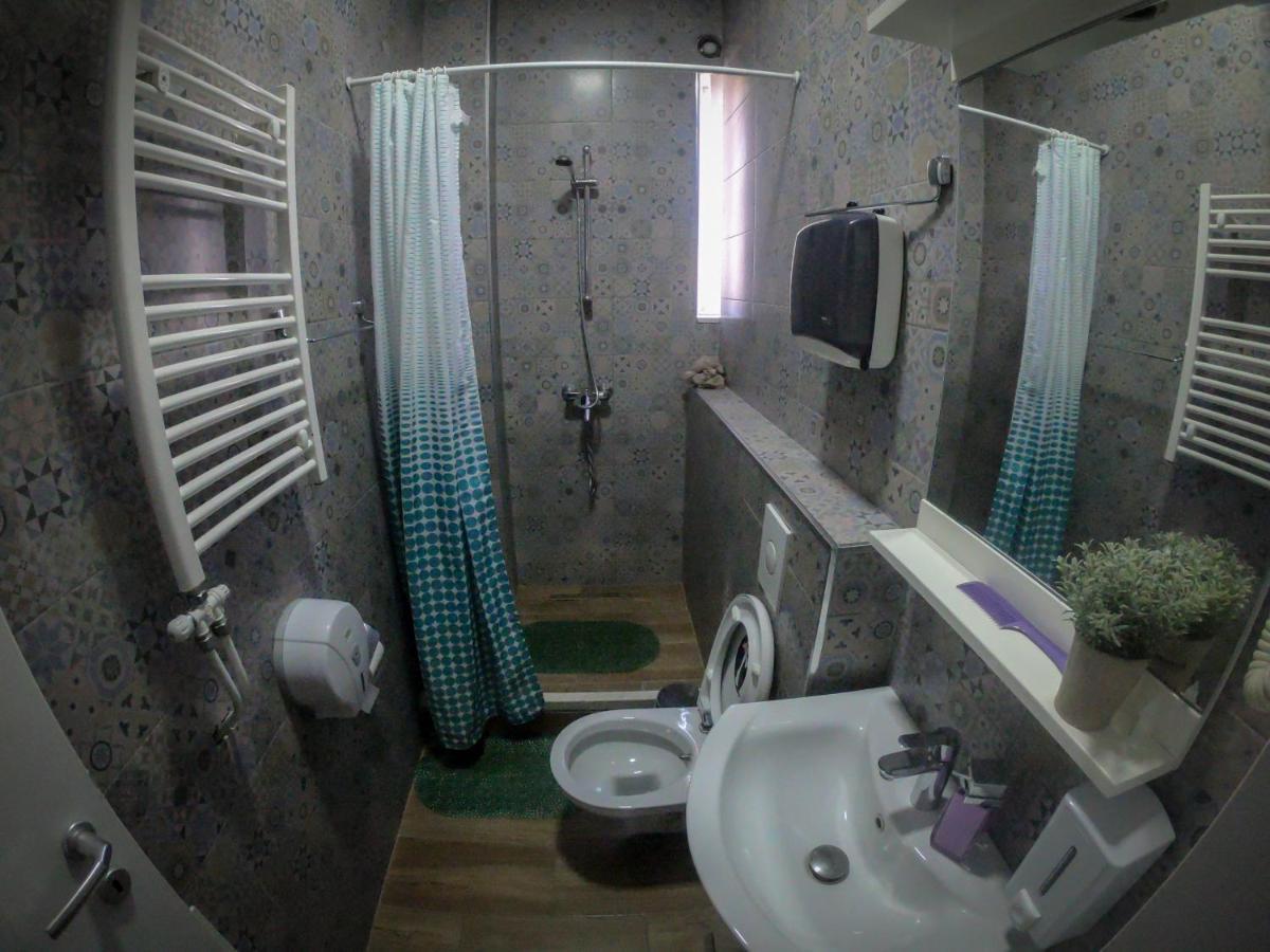 Urban Cozy Retreat Apartment Prishtinë Ngoại thất bức ảnh